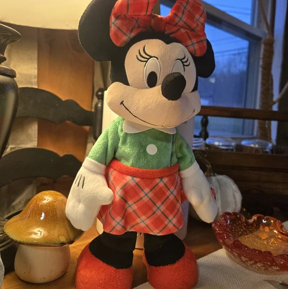 Jingle Bells Minnie Mouse - Picture 3 of 7